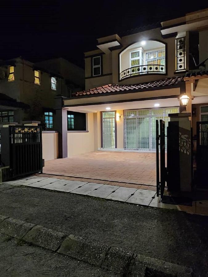Galaxy Guest Home By Ipoh Maju Stay מראה חיצוני תמונה